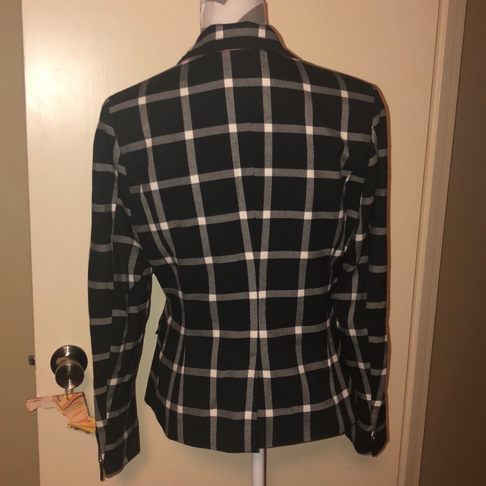 Black & White Blazer - Picture 4 of 7
